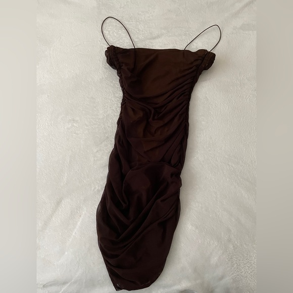 PrettyLittleThing ruched mesh underwire bodycon dress - Picture 5 of 9